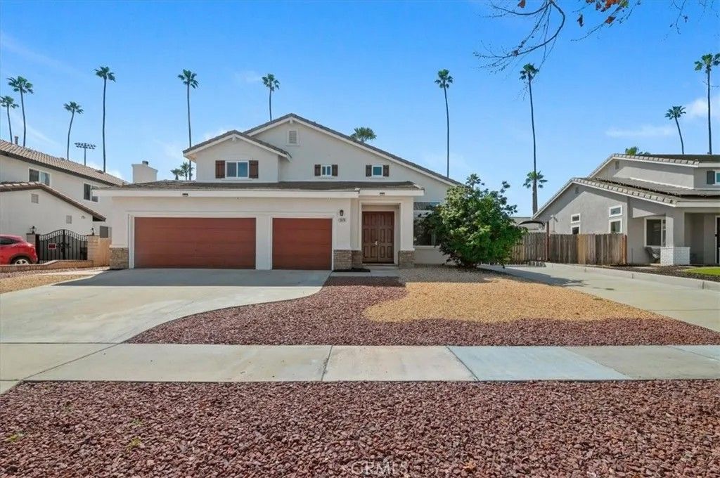 Photo of 1378 Coral Gables Cir, Corona, CA 92881 (MLS # OC26027369)