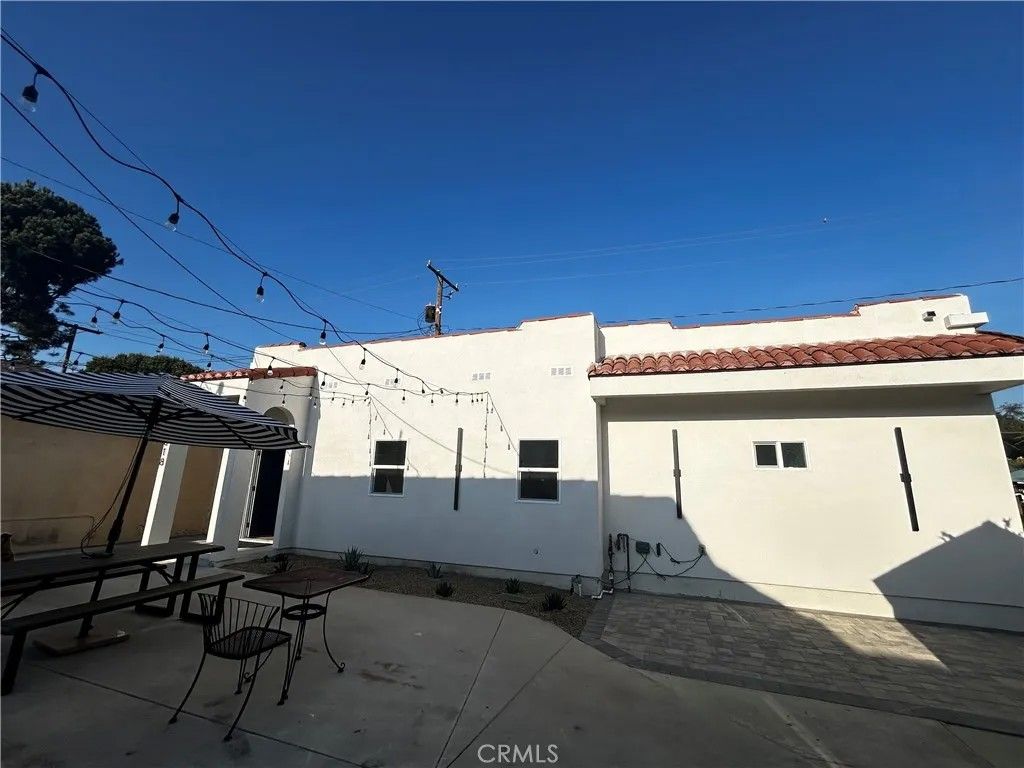 Photo of 1016 N Ontario St #1018, Burbank, CA 91505 (MLS # BB26063946)