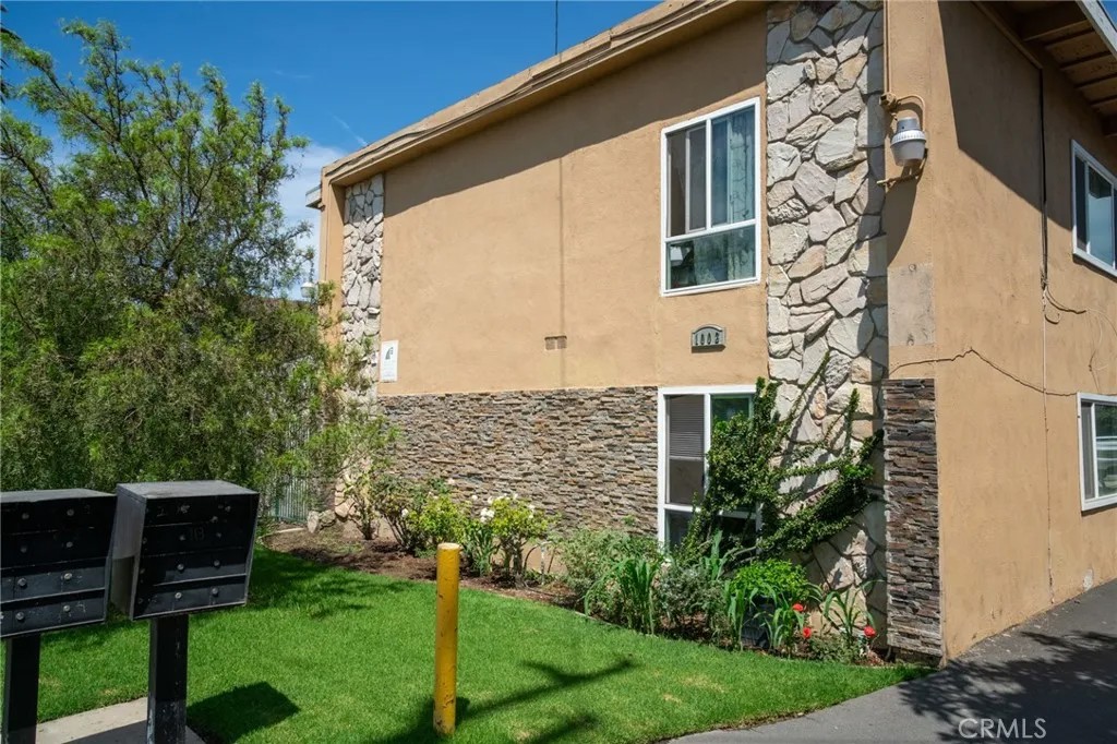 1003 W Bishop Street