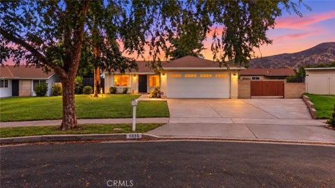 Photo of 1035 Altura DR, Riverside, CA 92507 (MLS # IV26215810)