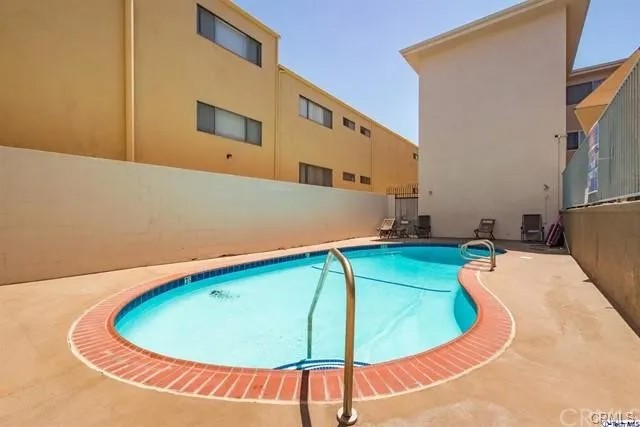 601 E Orange Grove 103