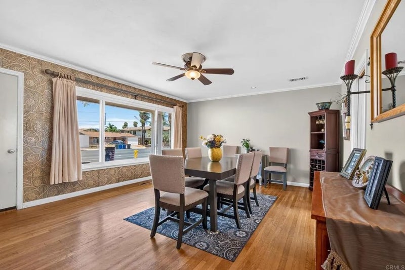 1045 S Magnolia
