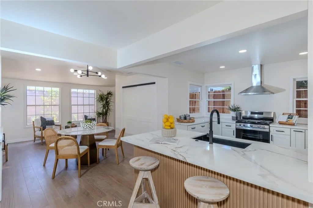 Photo of 173 N Waverly ST, Orange, CA 92866 (MLS # PW26173236)