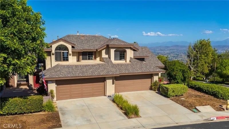 6203 East Twin Peak Circle