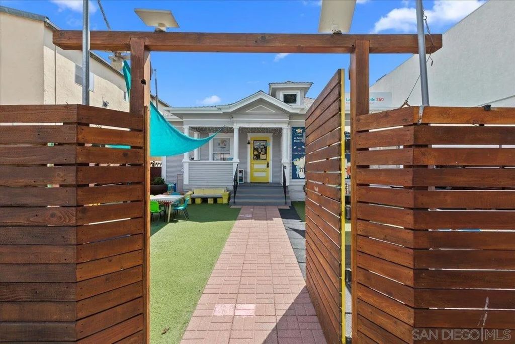 Photo of 4549-4555 Park Blvd, San Diego, CA 92116 (MLS # 260009600)