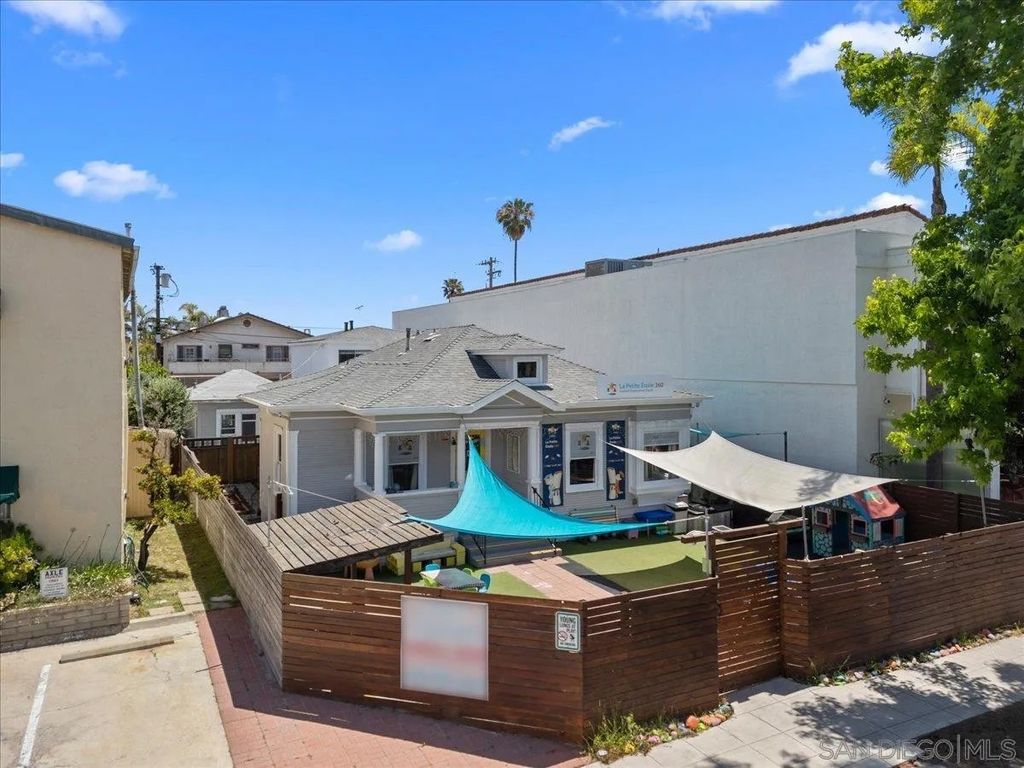 Photo of 4549-4555 Park Blvd, San Diego, CA 92116 (MLS # 260009600)