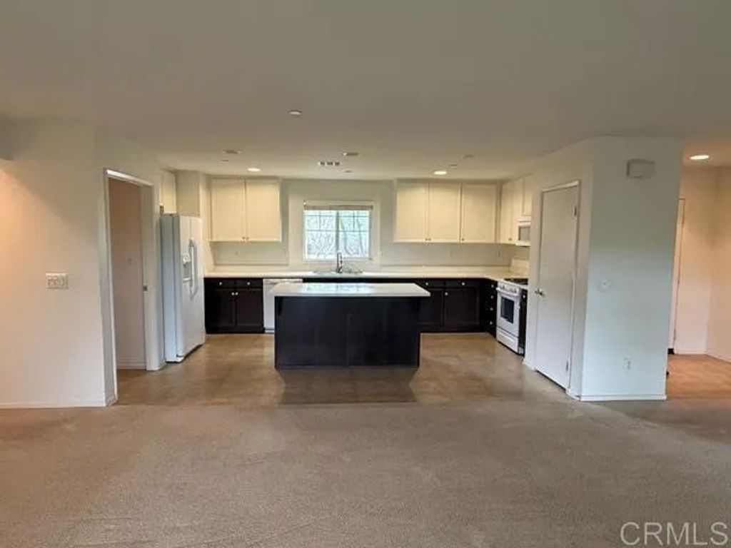 Photo of 352 Tom McGuinness Jr Circle, Fallbrook, CA 92028 (MLS # NDP2603984)