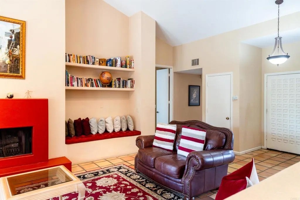 4550 Desert Vista Drive