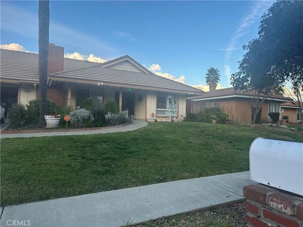 Photo of 9370 Somerset Dr, Rancho Cucamonga, CA 91701 (MLS # DW26012248)