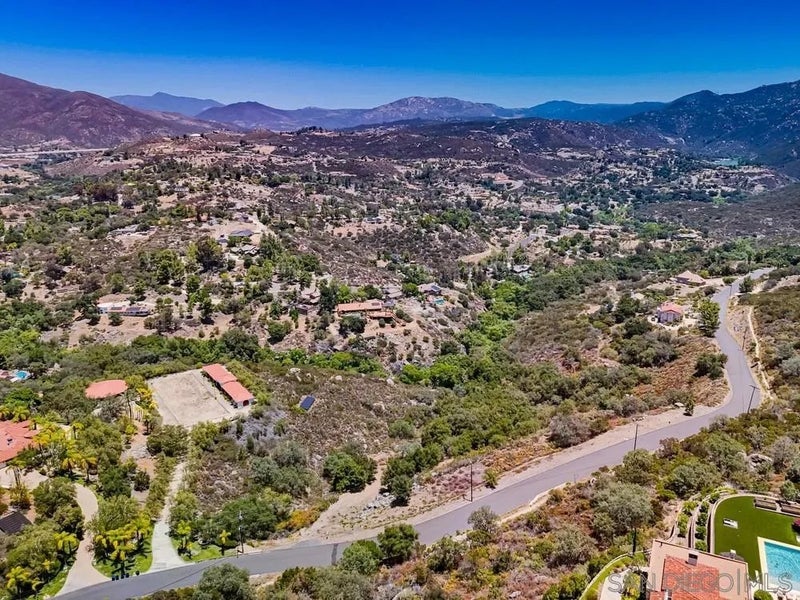 Via Viejas Oeste 0