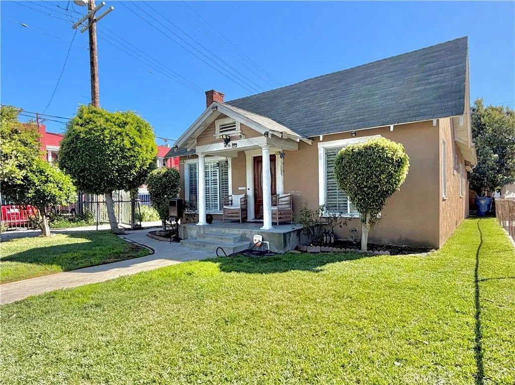 Photo of 1016 W 51st Place, Los Angeles, CA 90037 (MLS # DW26037253)