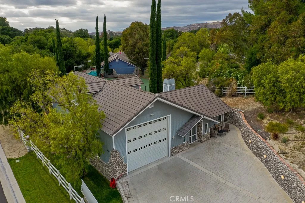 15657 Live Oak Springs Canyon