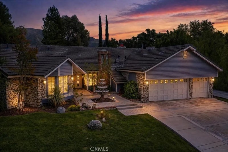 15657 Live Oak Springs Canyon