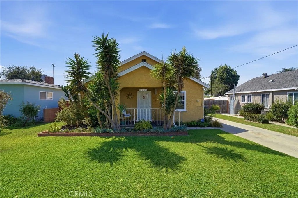 9606 Maplewood