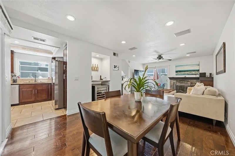2217 Mayfair Court