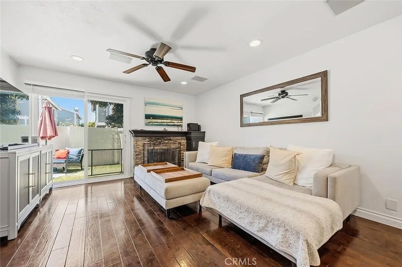 2217 Mayfair Court