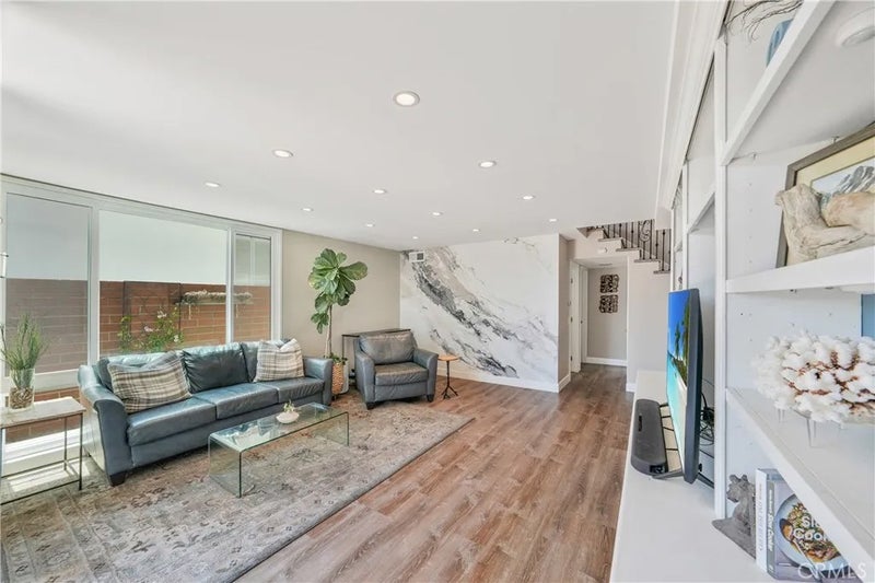 16266 Tisbury