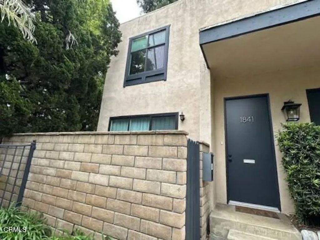 Photo of 1841 Bushnell Avenue, South Pasadena, CA 91030 (MLS # P1-26781)