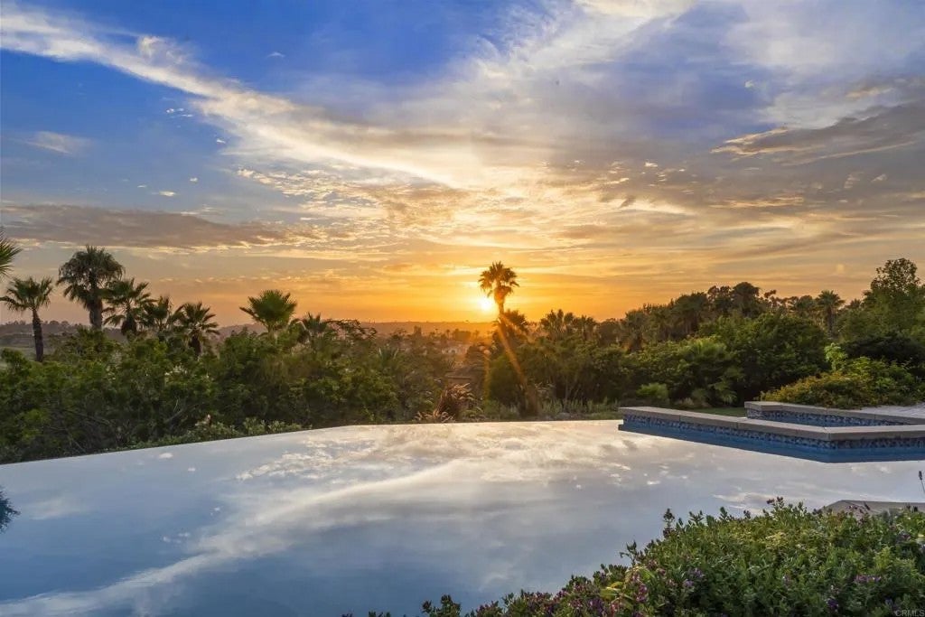 6868 Spyglass Lane