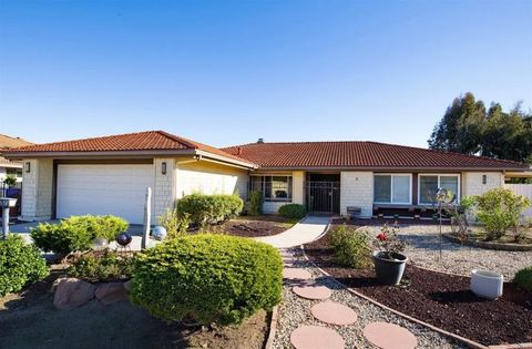 12615 Senda Acantilada San Diego CA 92128