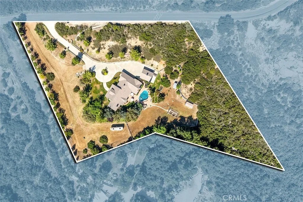41275 Hacienda Drive