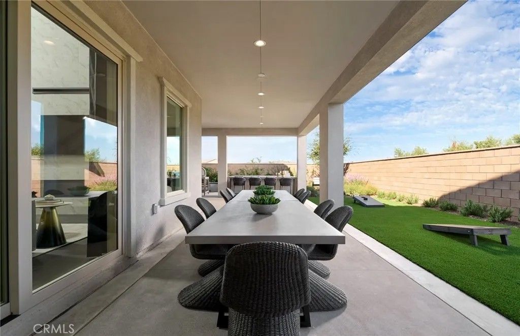 Photo of 12828 Yountville Ct, Riverside, CA 92503 (MLS # IV26053338)