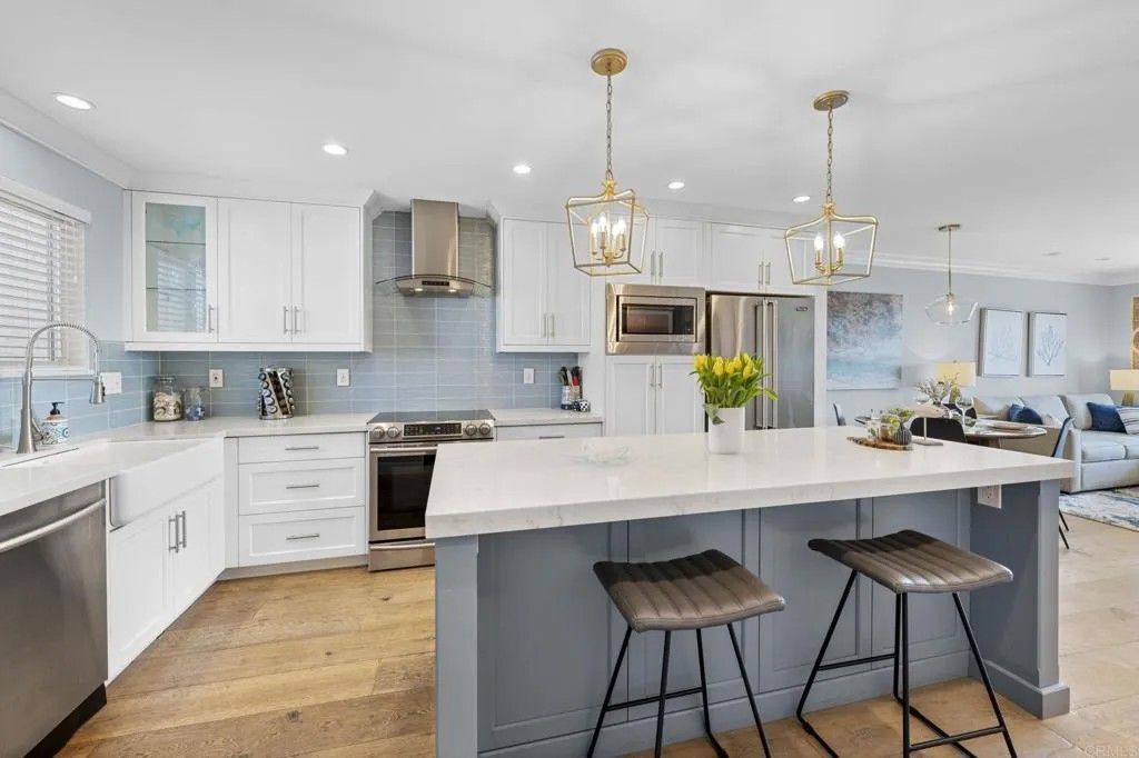 Photo of 908 Caminito Madrigal #D, Carlsbad, CA 92011 (MLS # NDP2510546)