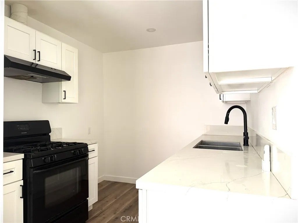 455 W Cowles St 457