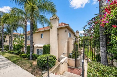 Photo of 13600 Foothill Blvd #17, Sylmar, CA 91342 (MLS # SR26089937)