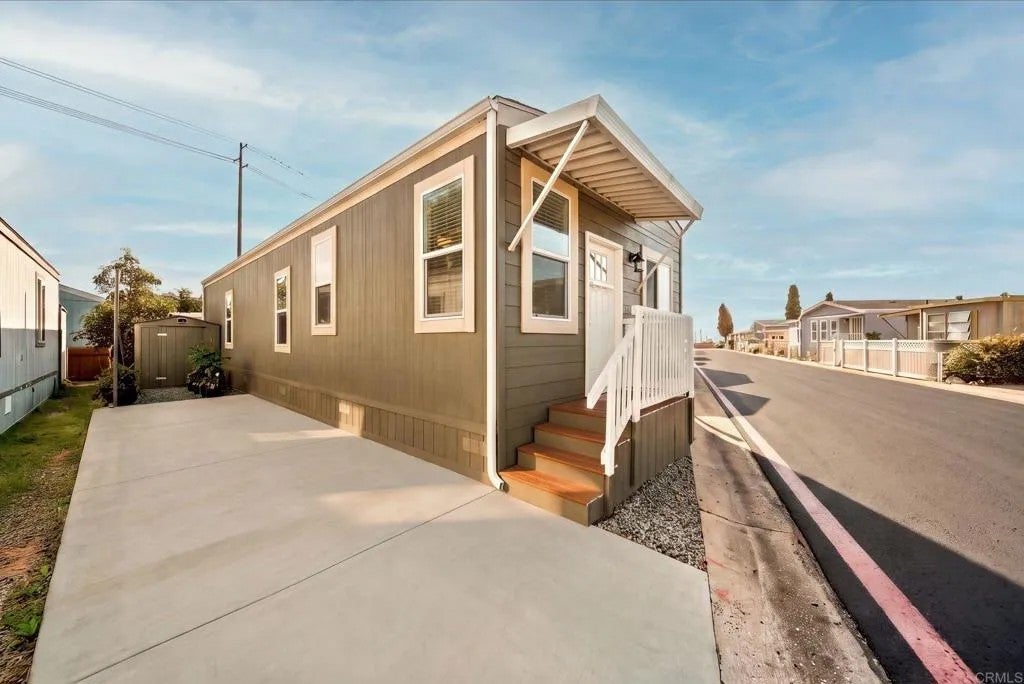 Photo of 100 Woodlawn AVE #96, Chula Vista, CA 91910 (MLS # PTP2608092)
