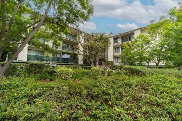 4114 Apricot, Irvine