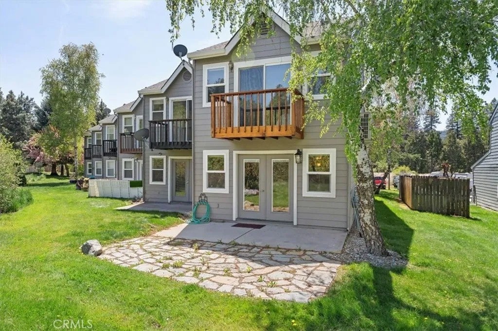 1422 Kingston