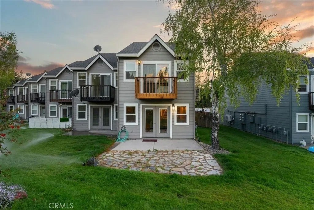 1422 Kingston