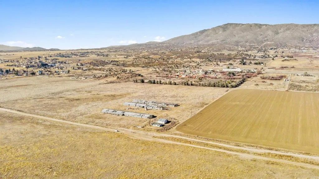Photo of 57150 Johnson Rd, Anza, CA 92539 (MLS # NDP2600617)