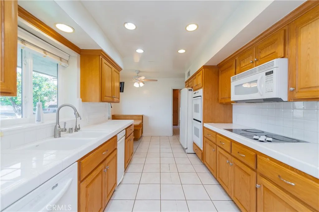 2847 N Monte Verde
