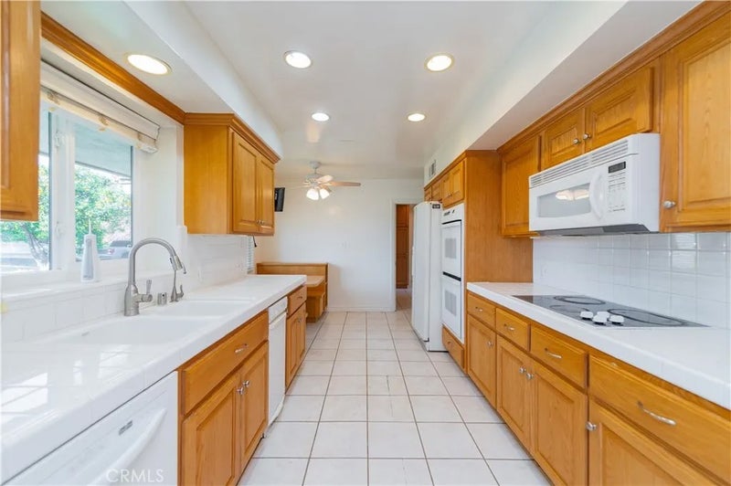 2847 N Monte Verde