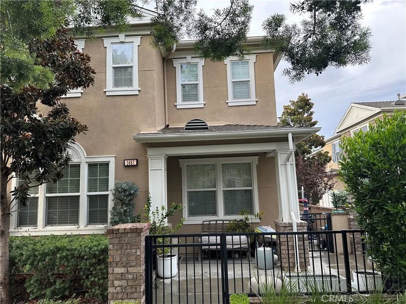 1487 Montgomery