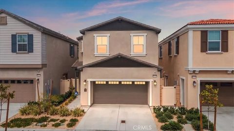 Photo of 16728 Grapefruit Lane, Fontana, CA 92336 (MLS # IG26041987)