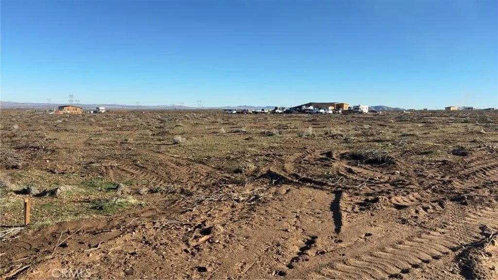 Photo of 172 W Avenue U, Palmdale, CA 93551 (MLS # SR25281733)