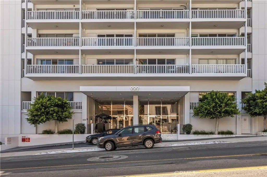 999 N Doheny 310