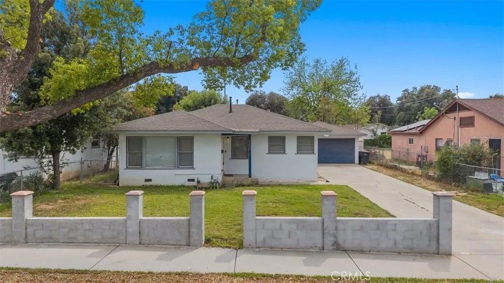 Photo of 3498 Holding St, Riverside, CA 92501 (MLS # IV26083689)