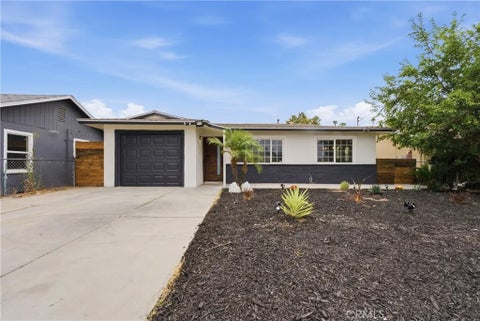 Photo of 623 S Mistletoe AVE, San Jacinto, CA 92583 (MLS # PW26134964)