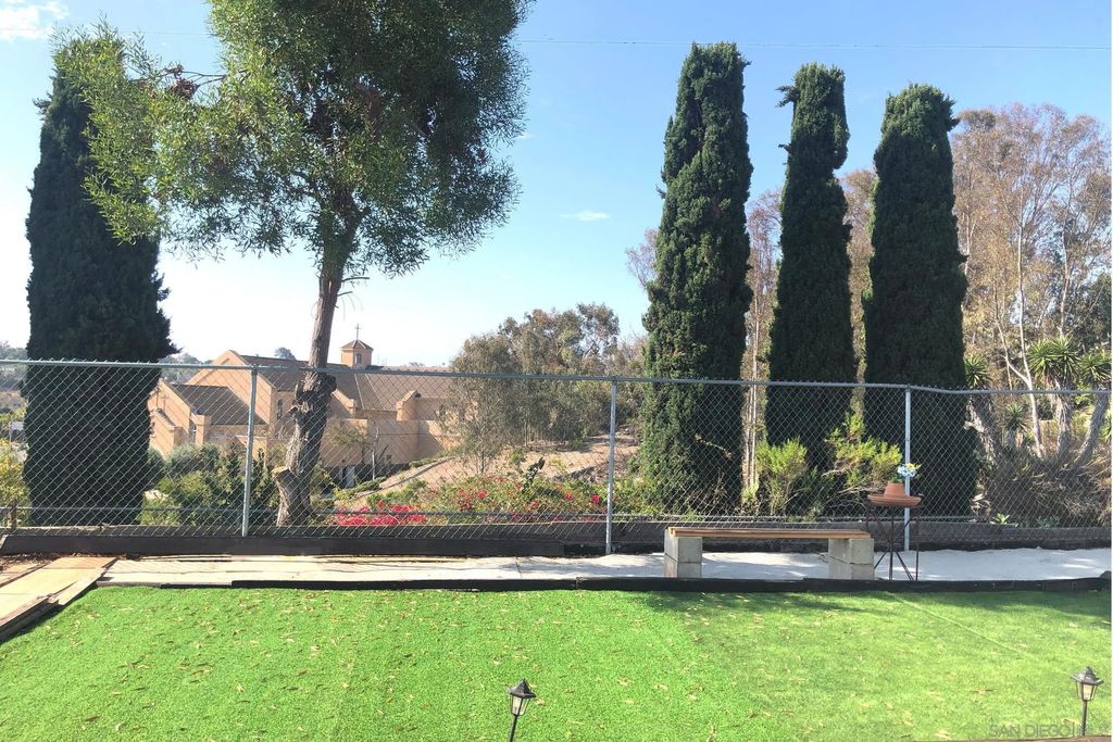 Photo of 4517 Quailridge Dr, Oceanside, CA 92056 (MLS # 260006571)