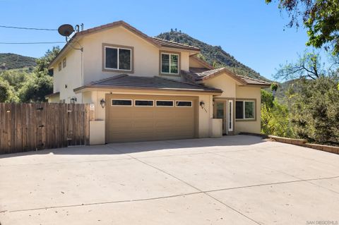 Photo of 460 Rosalie Way, El Cajon, CA 92019 (MLS # 260007548)