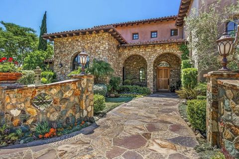 19557 Fortuna Del Este Escondido CA 92029