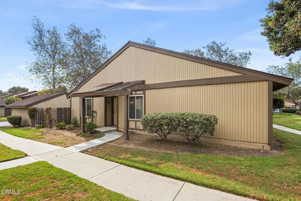1554 Towhee Court