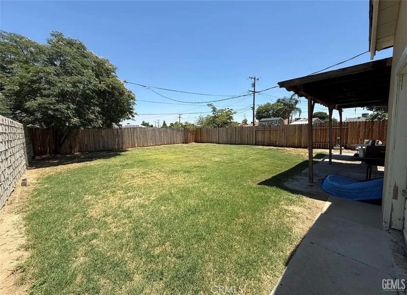 2512 Barnett