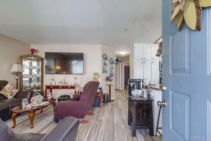 12616 Lakeshore Drive 1