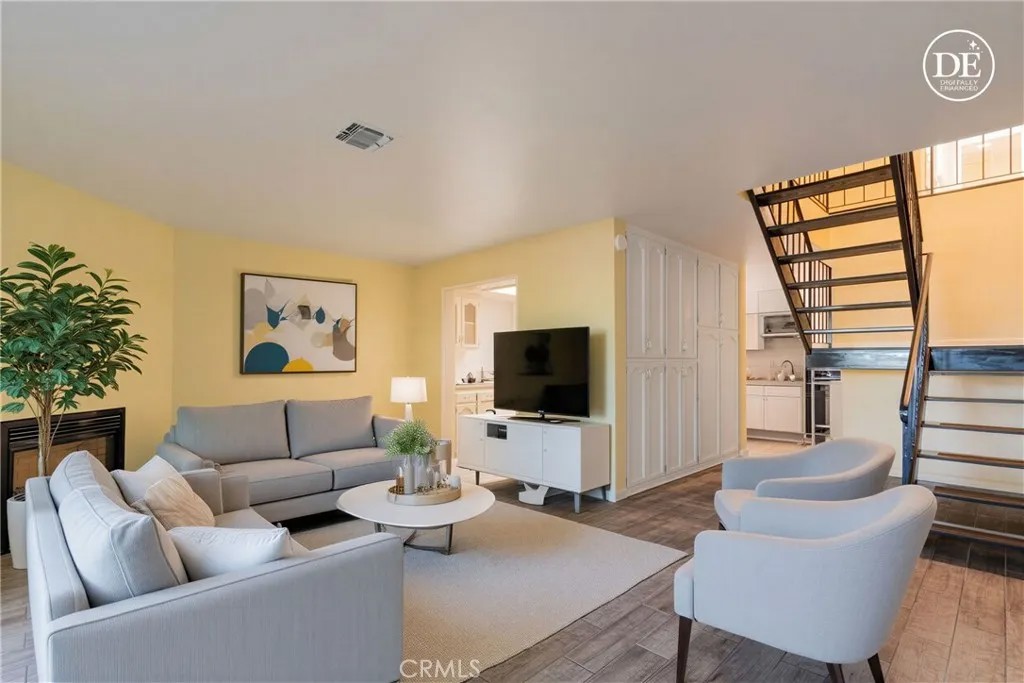 158 Flag Way