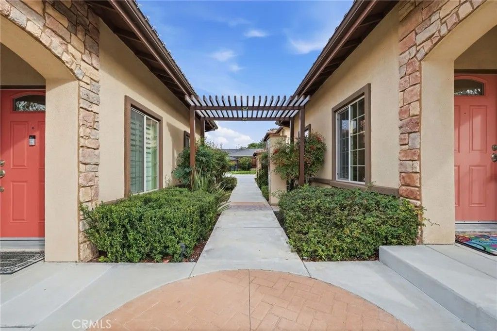 Photo of 601 N Walnut St, La Habra, CA 90631 (MLS # PW26039010)